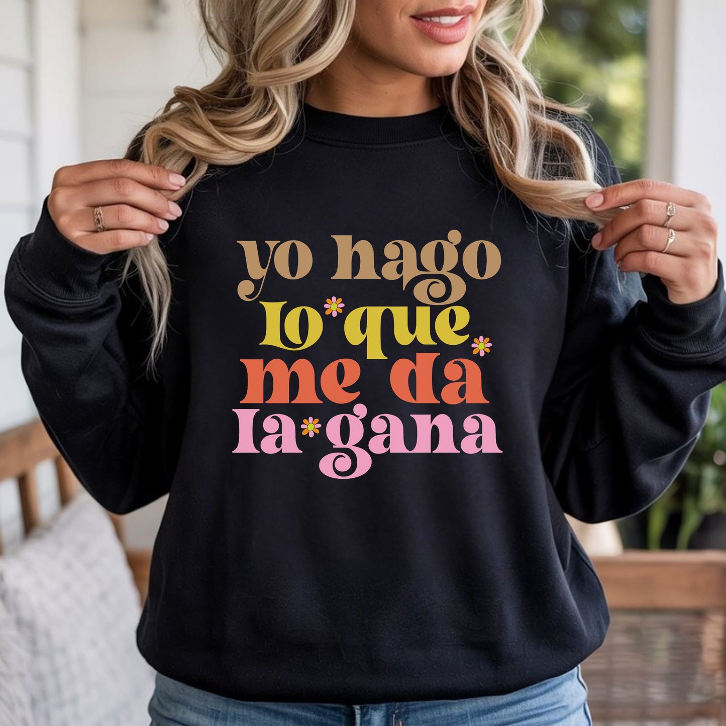 Yo hago lo que me da la gana colorful Spanish phrase graphic on black sweatshirt mockup ready to press DTF transfer